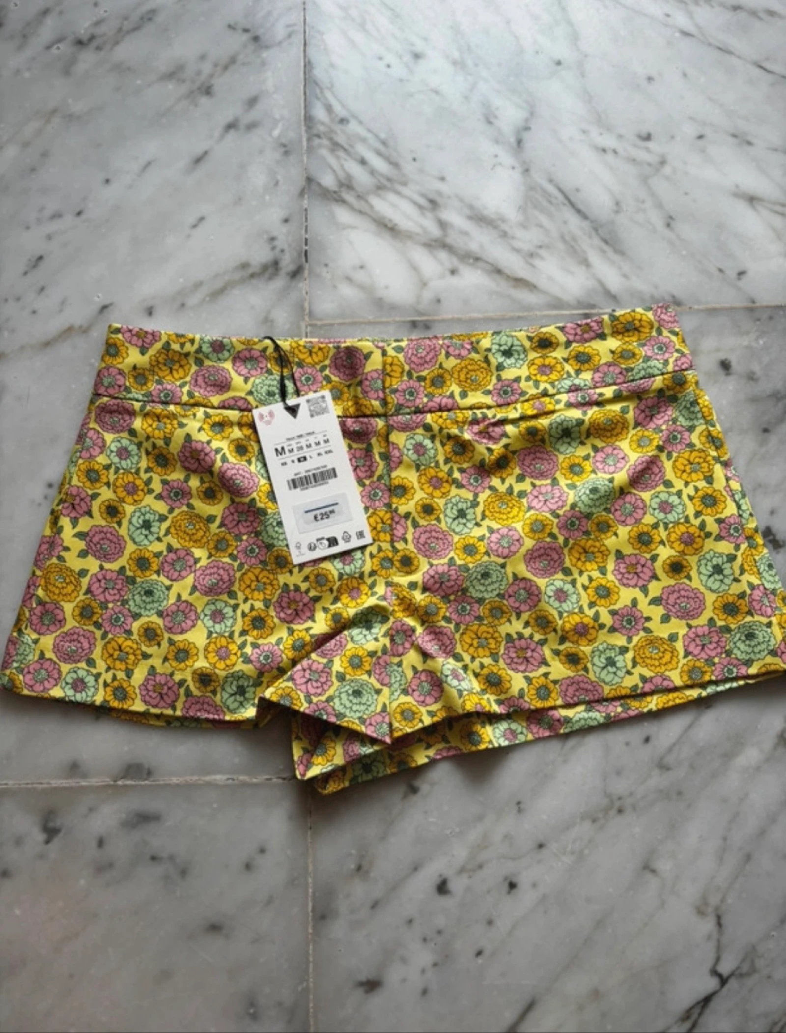 Shorts ZARA talla M